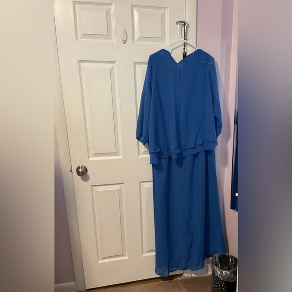 Mother of the Bride Dress - Picture 3 of 5